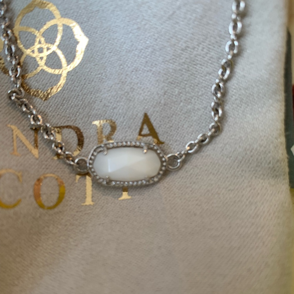 Kendra Scott Elaina Silver Adjustable Chain Bracelet in Ivory Pearl - Picture 2 of 2
